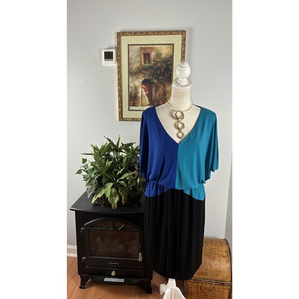 NEW DIRECTIONS Size 12 Black Blue Block Print Short Sleeve Elastic Waist V- Neck
